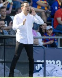 哈维：草皮状况不佳影响巴萨发挥 但这不是借口