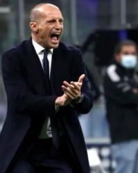 星空体育中国-阿莱格里：失球时少打1人只是巧合 纸条不是我写的